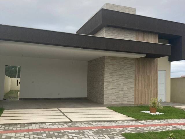 #115 - Casa para Venda em Maricá - RJ